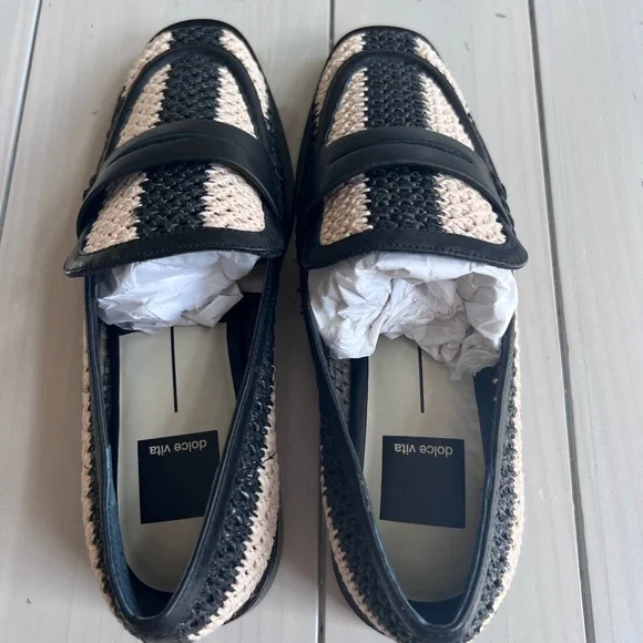 New, Dolce Vita Halley Black and Cream Patterned Loafers - Picture 3 of 8